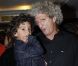 Elie Chouraqui et son fils à la soirée où Arlette Gordon a été décorée, au club 13 à Paris le 23 septembre.