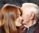 Carla Bruni savoure un bel instant avec Charles Aznavour sur le plateau de l'émission Hier Encore enregistrée le 19 septembre 2012. 
 Photo exclusive. Interdiction de reproduction 