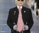 Karl Lagerfeld à l'issue de son défilé Chanel à Paris le 2 octobre 2012