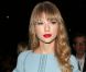 Taylor Swift assiste au défilé prêt-à-porter d'Elie Saab à l'Espace Éphémère du jardin des Tuileries. Paris, le 3 octobre 2012.