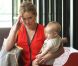 Hilary Duff emmène son petit Luca à la crèche, le mercredi 3 août à Sherman Oaks.