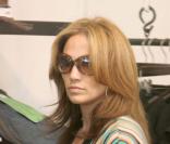 Jennifer Lopez fait son shopping