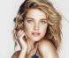 La sexy Natalia Vodianova reprend la pose pour Etam.