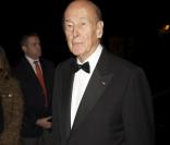  Valéry Giscard d'Estaing arrive au dîner de gala pour l'exposition L'Art de Cartier (El Arte de Cartier) au Musée Thyssen Bornemisza de Madrid, le 22 octobre 2012. 