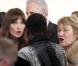 Carla Bruni-Sarkozy et sa maman Marisa Bruni-Tedeschi à Paris, en décembre 2010.