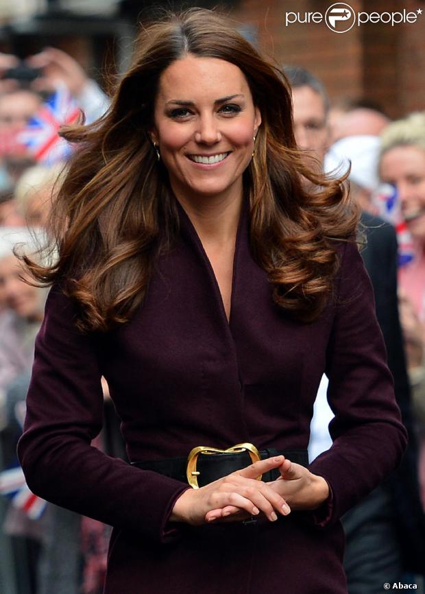 Kate Middleton a été élue beauté la plus naturelle de Grande-Bretagne, selon un sondage commandé par la marque St. Ives publié le 25 octobre 2012.