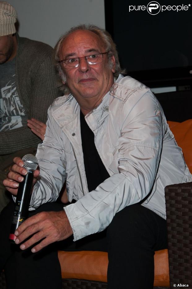 Maxime Le Forestier qui collabore au disque de Céline Dion intitulé Sans attendre, ici à Lyon le 13 octobre 2012.