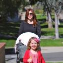 Alyson Hannigan, maman radieuse pour une sortie avec ses filles