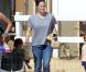 Jennifer Garner et Seraphina sur un marché fermier à Ventura, le 18 octobre 2012