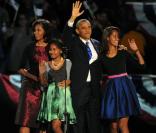 Barack Obama réélu : La joie aux côtés de Michelle et ses filles Malia et Sasha