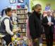 Barack Obama et ses filles Malia et Sasha ont passé un bon moment dans une librairie le 24 novembre 2012