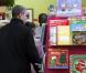 Barack Obama et ses filles Malia et Sasha font du shopping pour soutenir les petits commerces le 24 novembre 2012