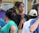 Exclusif - La fille aînée de Barack et Michelle Obama, Malia (14 ans), en vacances avec des proches sur l'île de Maui à Hawaï. Le 24 décembre 2012.