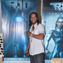 <p>Ronaldinho dévoilait le projet du film d'animation <em>R-10</em>, dont il sera le héros, au Meridien Hotel de Pune, en Inde, le 28 décembre 2012.</p>
