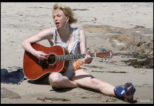 Courtney Love en vacances à Malibu