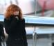 La chanteuse Mylène Farmer et son staff arrivent en jet privé à l'aéroport de Cannes-Mandelieu pour assister aux NRJ Music Awards, le 25 janvier 2013.