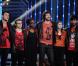 Flo, Florian, Paul, Philippe, Sophie-Tith et Julie sur le troisième prime de la Nouvelle Star sur D8, à Issy-Les-Moulineaux, le 30 janvier 2013.
