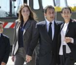 L'arrivée à Paris d'Ingrid Betancourt, accueillie par le couple Sarkozy !