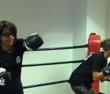 Malika Ménard entraîne Audrey Pulvar sur un ring de boxe !