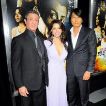 Sylvester Stallone, Sarah Shahi et Sung Kang pour la première de Du plomb dans la tête (Bullet to the Head) à l'AMC Lincoln Square de New York, le 29 janvier 2013.