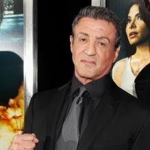 Sylvester Stallone poing serré à la première de Du plomb dans la tête (Bullet to the Head) à l'AMC Lincoln Square de New York, le 29 janvier 2013.