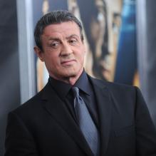 Sylvester Stallone pose devant les photographes à la première de Du plomb dans la tête (Bullet to the Head) à l'AMC Lincoln Square de New York, le 29 janvier 2013.