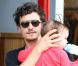 Orlando Bloom porte son fils Flynn en quittant le restaurant Son of a Gun. Los Angeles, le 1er février 2013.