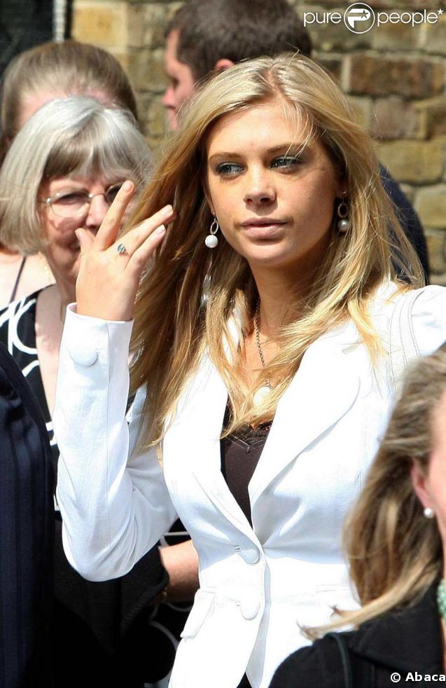 Chelsy Davy supporte bien l'absence du prince Harry