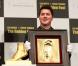 Le pied gauche de Lionel Messi moulé dans l'or et présenté le 6 mars 2013 à Tokyo