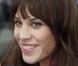 Alexa Chung devient la nouvelle ambassadrice d'INOA, la marque de colorations de L'Oréal Paris Professionnel.