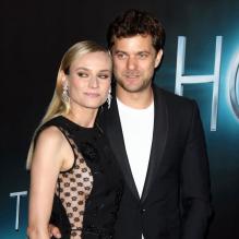 Diane Kruger, Joshua Jackson forment un joli couple à la première du film Les Âmes Vagabondes (The Host) au ArcLight Theatre, Los Angeles, le 19 mars 2013