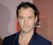 Jude Law lors de la première de Effets Secondaires à Paris, le 7 mars 2013.