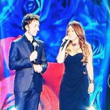 Stéphane Bern et Hélène Ségara chantent pout Toute la télé chante pour le Sidaction