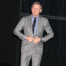 Daniel Craig en élégante pour présenter le nouveau Range Rover Sport à un Salon de l'automobile de New York le 26 mars 2013.