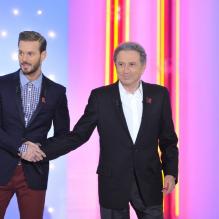M. Pokora et Michel Drucker lors de l'enregistrement de l'émission Vivement Dimanche à Paris le 3 avril 2013. Émission qui sera diffusée le 7 avril sur France 2