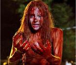 Carrie, le remake : Bouc-émissaire, Chloë Moretz prend une revanche sanglante