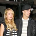 Paris Hilton : Glamour et plus amoureuse que jamais de River Viiperi