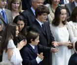 Ingrid Betancourt chevalier de la Légion d' honneur en présence de sa famille