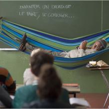 Christian Clavier est Tirocu dans Les Profs.