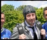 Kad Merad veut à tout prix sauter