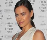 Irina Shayk : Ravissante à Londres, son chéri Cristiano Ronaldo rumine
