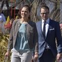 Victoria et Daniel de Suède à la cool en mission, Carl Philip... encore plus !