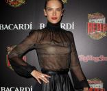 Alessandra Ambrosio, femme fatale en célibataire avec Jamie Foxx