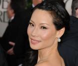 Lucy Liu à la 70e soirée des Golden Globe Awards à Beverly Hills, le 13 Janvier 2013. L'actrice est en compétition aux Teen Choice Awards 2013.