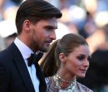 Johannes Huebl et Olivia Palermo lors de la montée des marches du film The Immigrant au Palais des Festivals à Cannes, le 24 mai 2013, lors du 66e Festival de Cannes