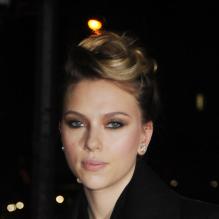 Scarlett Johansson à la sortie de l'émission "Late Show With David Letterman à New York, le 20 novembre 2012.
