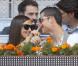 Cristiano Ronaldo et Irina Shayk très amoureux durant le match Nadal-Ferrer le 10 mai 2013 à l'Open de tennis de Madrid.