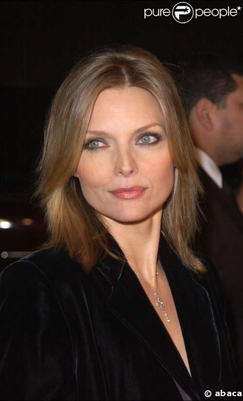 Michelle Pfeiffer en décembre 2001