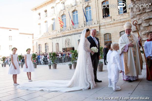 Boda del Príncipe Félix de Luxemburgo con Claire Lademacher - Página 14 1245572-claire-lademacher-et-son-pere-hartmut-620x0-4