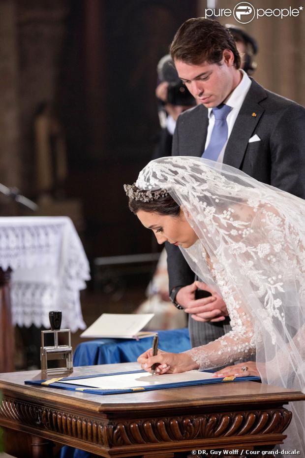 Boda del Príncipe Félix de Luxemburgo con Claire Lademacher - Página 14 1245573-mariage-religieux-de-s-a-r-le-prince-620x0-4